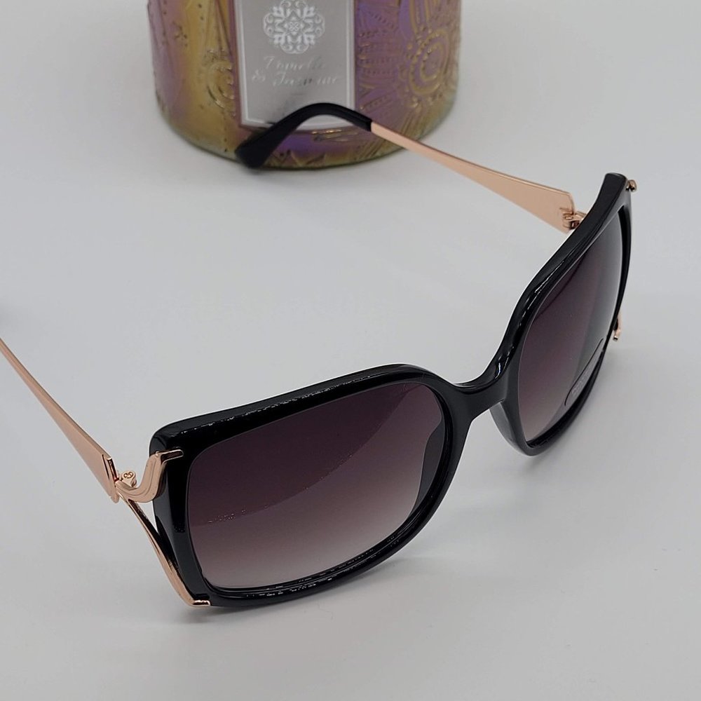 Eazy Breezy Woman's Sunglasses - Picture 5 of 8